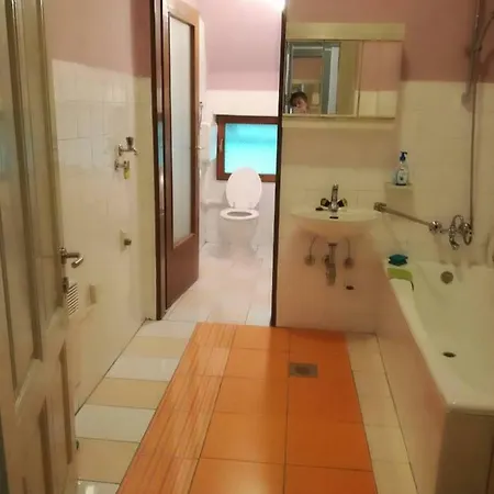 Apartma Emma アパート *